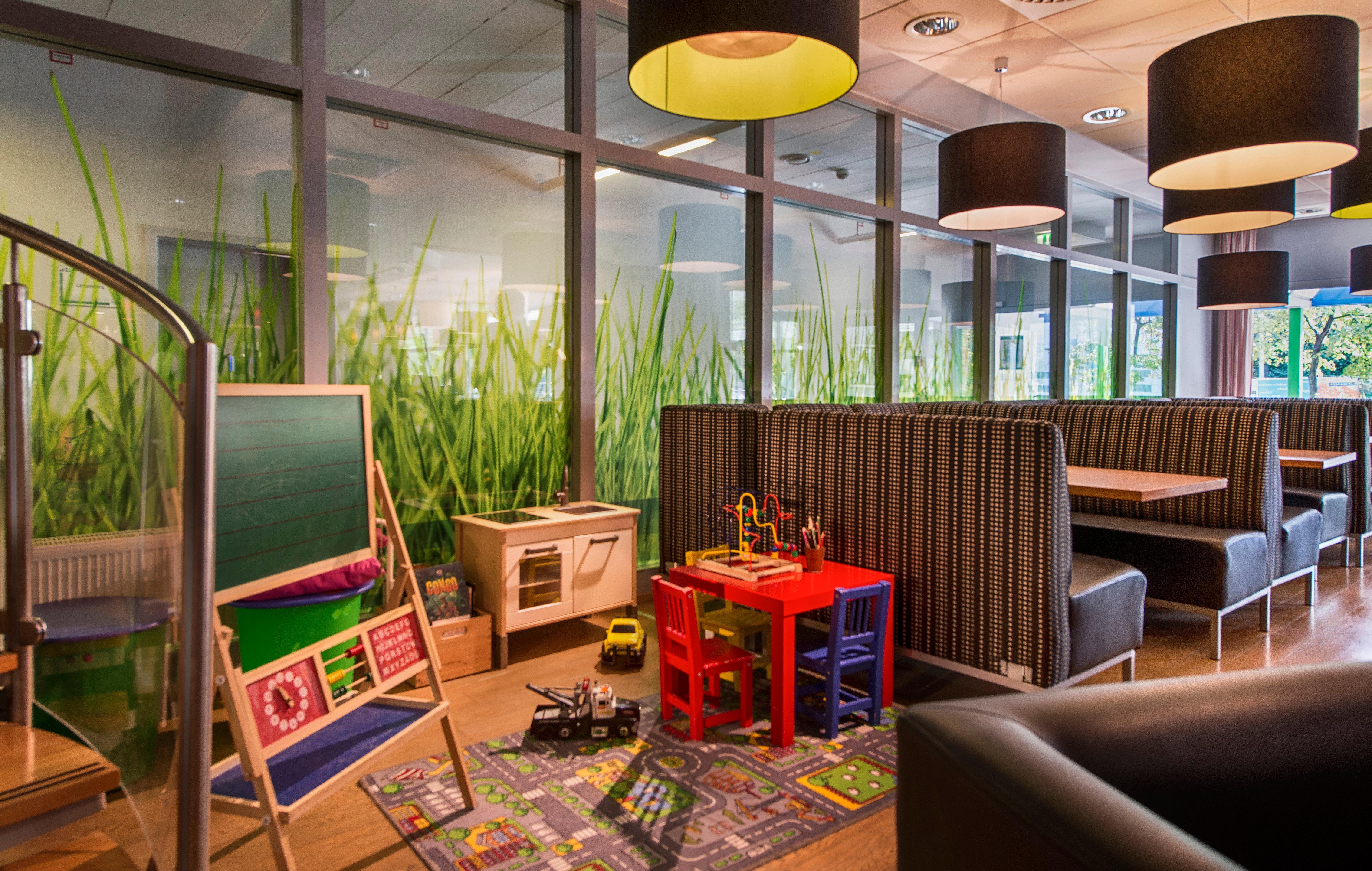 Hotel City-east Landsberger Allee 4*